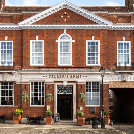 Teller'S Arms Hotel Farnham  Bagian luar foto