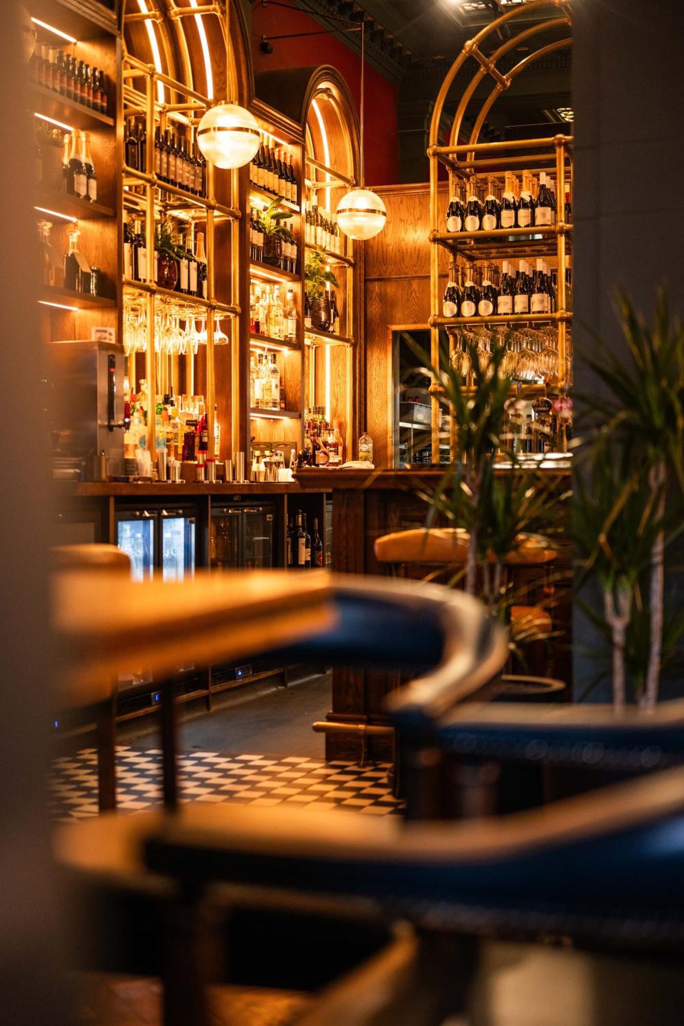 Teller'S Arms Hotel Farnham  Bagian luar foto